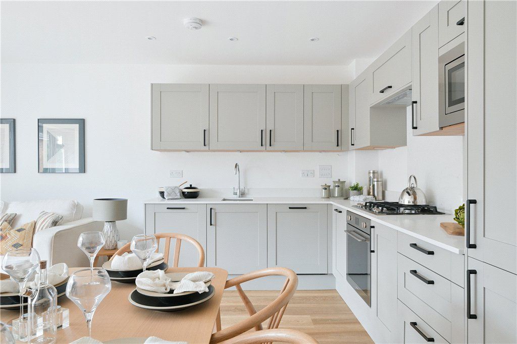 Property photo 3 of 15 Kitchen