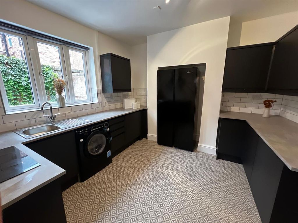 Property photo 1 of 13 6_Dunlop_Avenue_03.Jpg