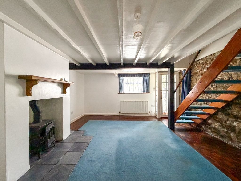 Property photo 3 of 19 4848352