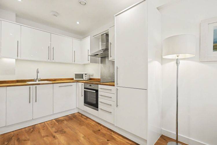 Property photo 1 of 9 329301