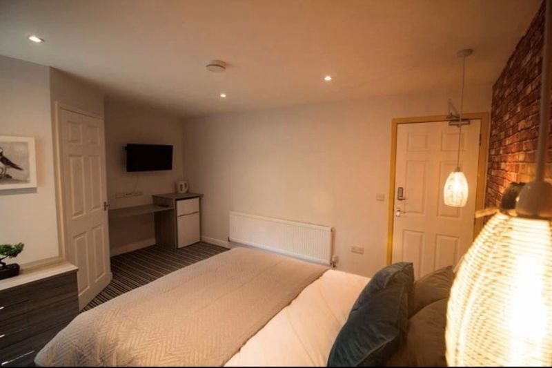 Property photo 1 of 6 Photo 3