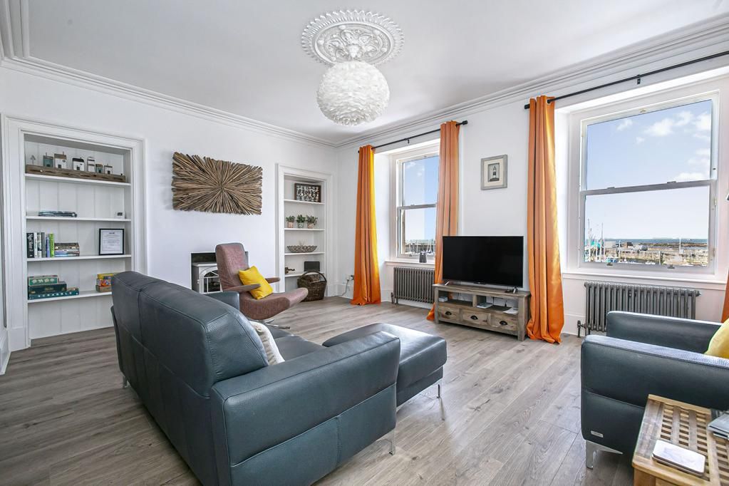 Property photo 3 of 25 Cup1395Seg Living Room.Jpg