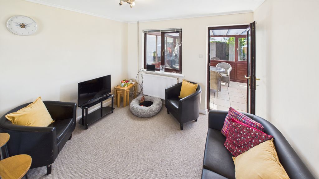 Property photo 3 of 12