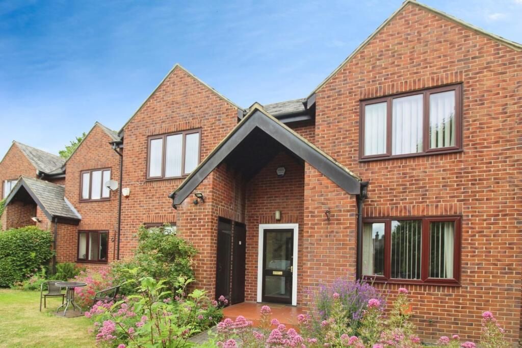 Property photo 1 of 8