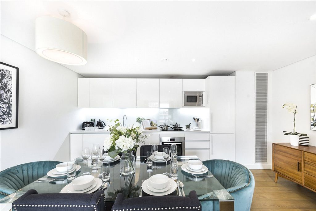 Property photo 3 of 15 Picture No. 18