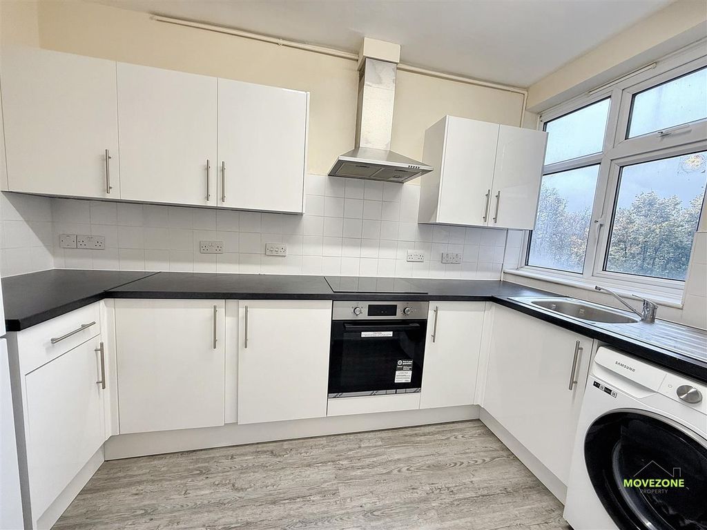 Property photo 2 of 9 Img_2011.Jpg