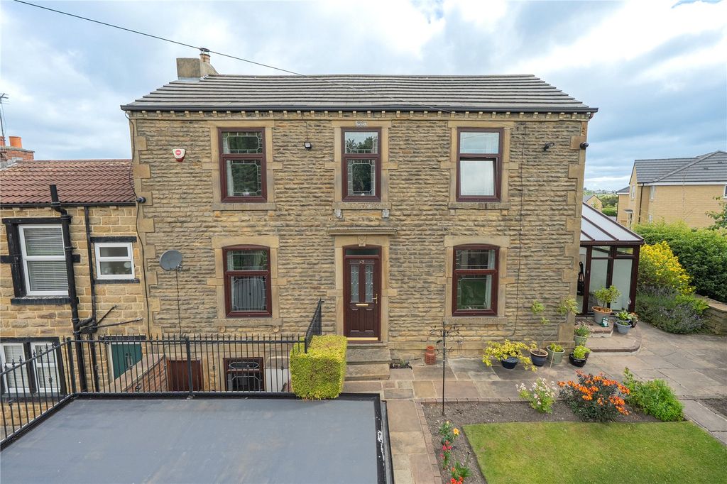 Property photo 1 of 27 Picture No. 03