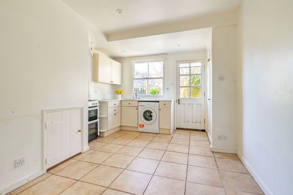 Property photo 3 of 12 Kitchen/Dining Room