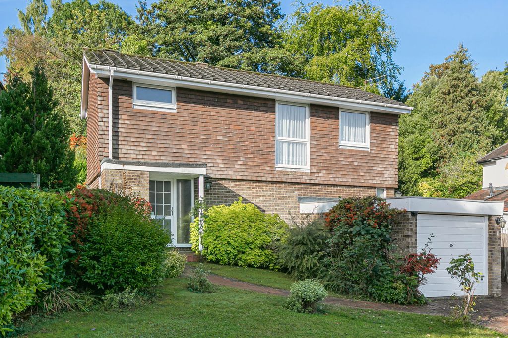 Property photo 1 of 12
