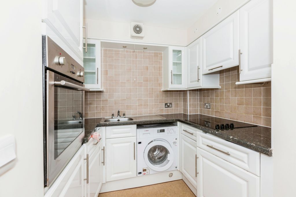 Property photo 3 of 14 Photography