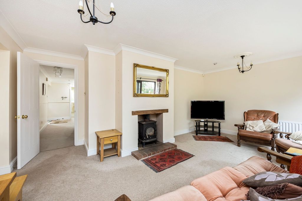 Property photo 3 of 23