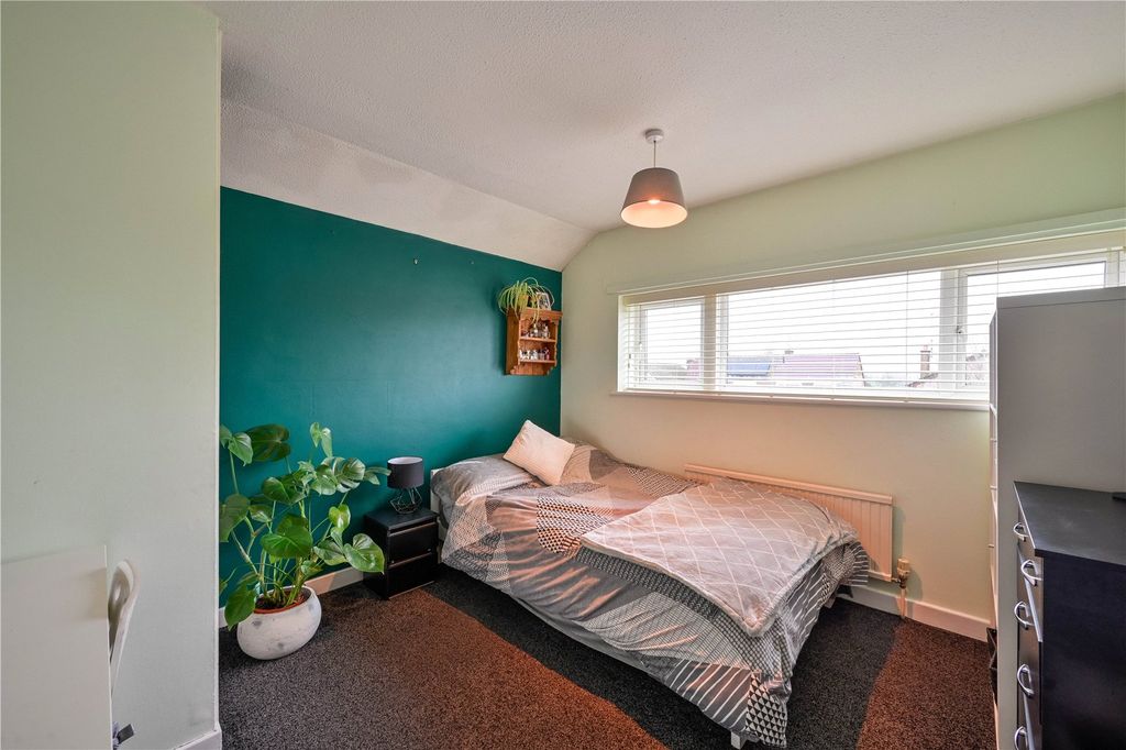 Property photo 3 of 25 Picture No. 11