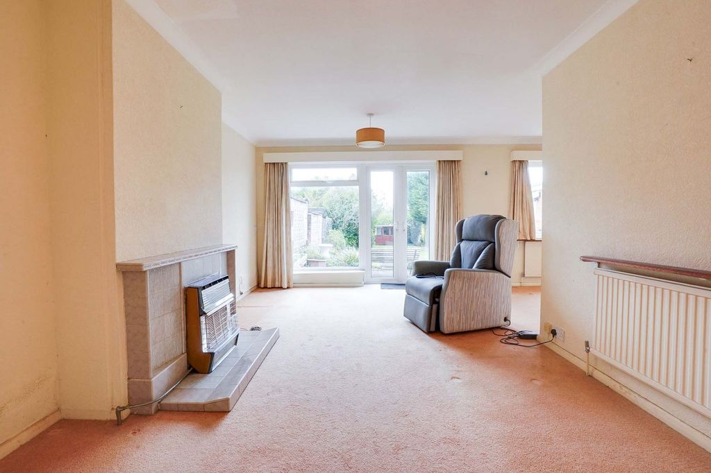 Property photo 3 of 15