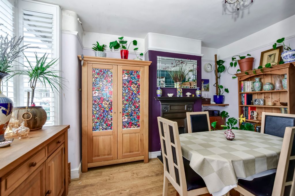 Property photo 3 of 22 Dsc_0093-Dsc_0094