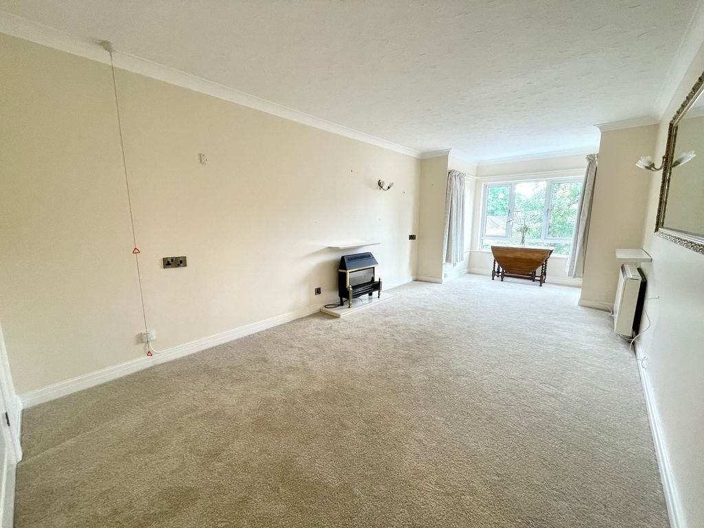 Property photo 3 of 14