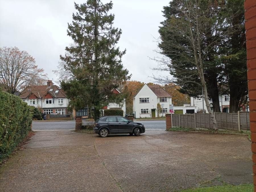 Property photo 2 of 9