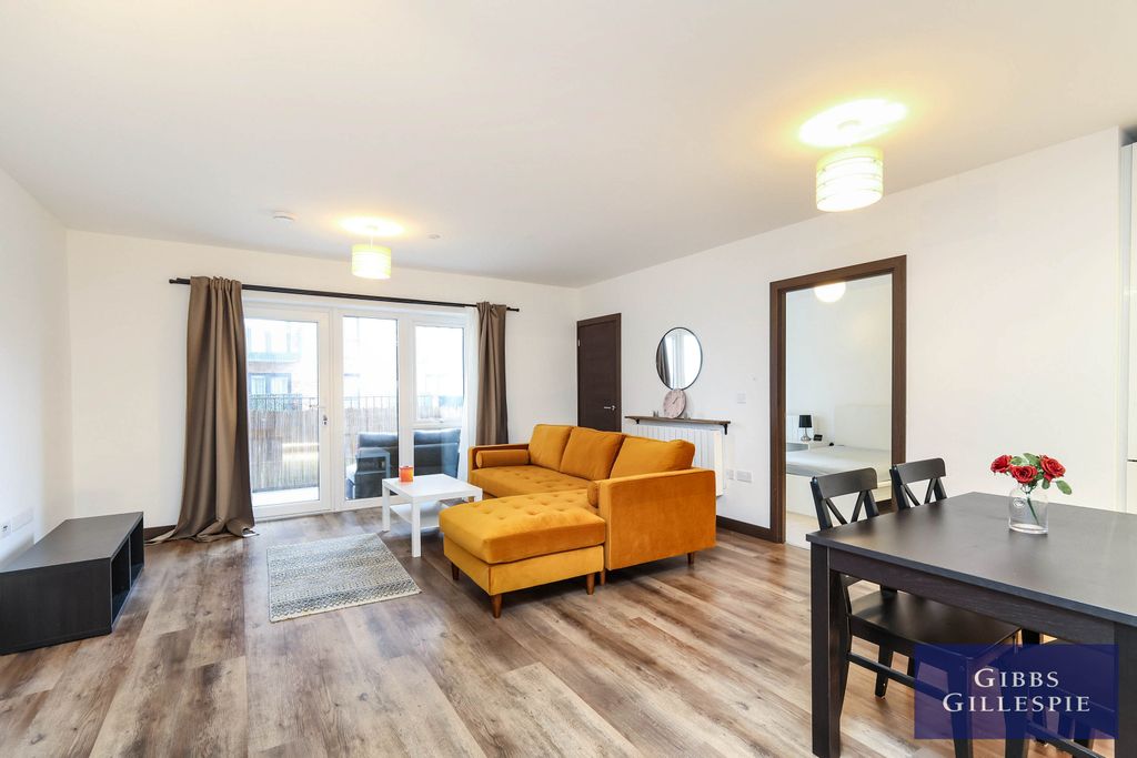 Property photo 3 of 12 3