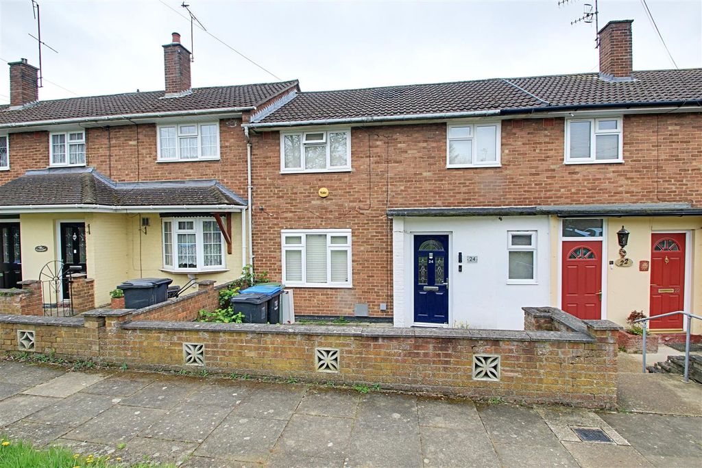 Property photo 1 of 18 Front.Jpg