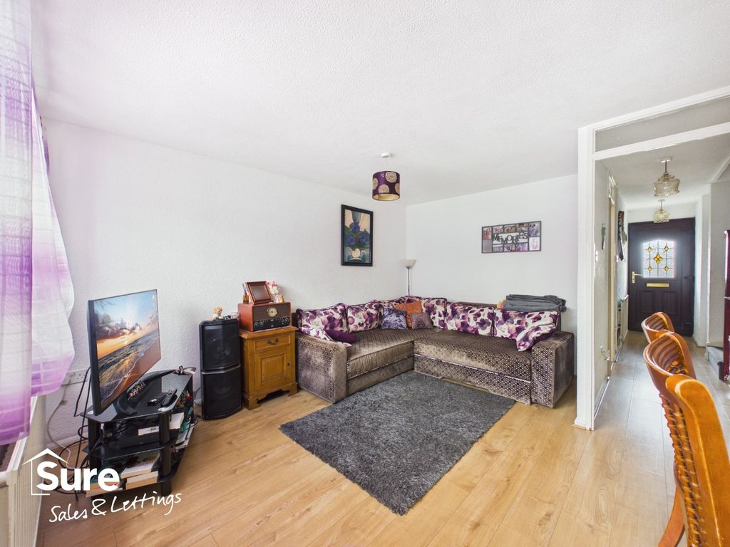 Property photo 2 of 19 5050072