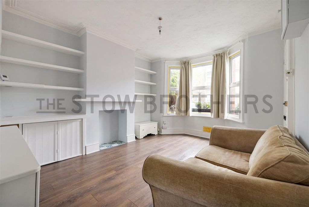 Property photo 3 of 18