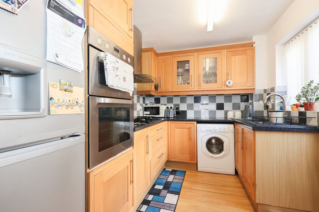 Property photo 2 of 20 Kitchen/Diner