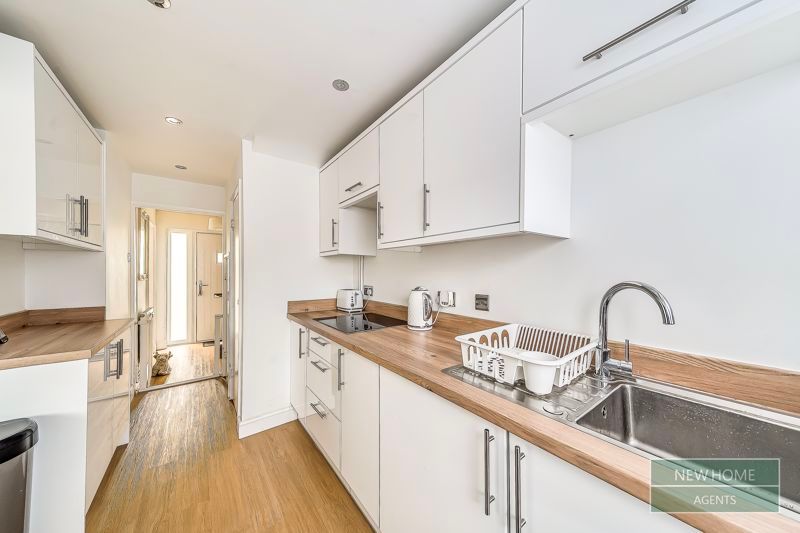 Property photo 3 of 15 Photo 9