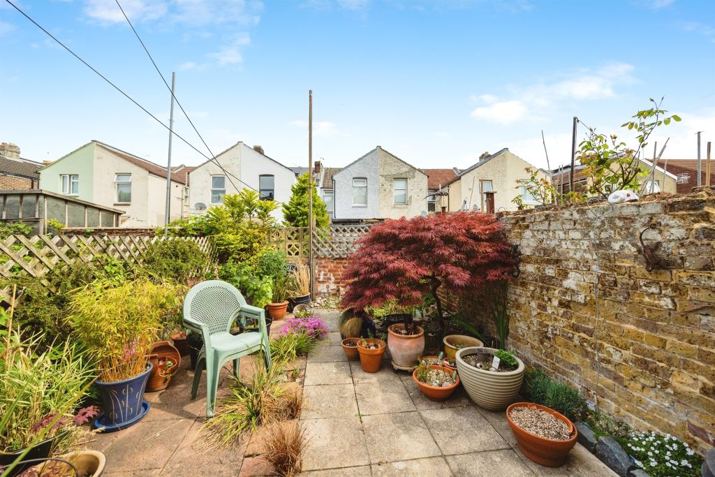 Property photo 2 of 12
