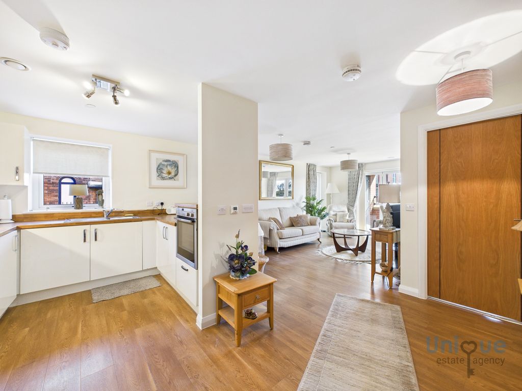 Property photo 3 of 25