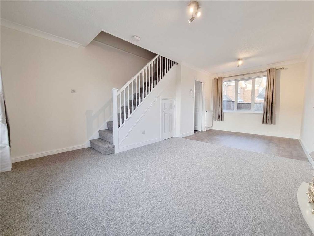 Property photo 2 of 8 Lounge Diner