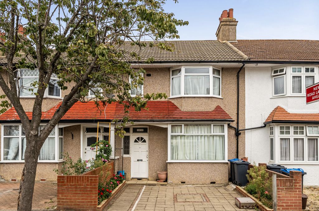 Property photo 1 of 28 External View