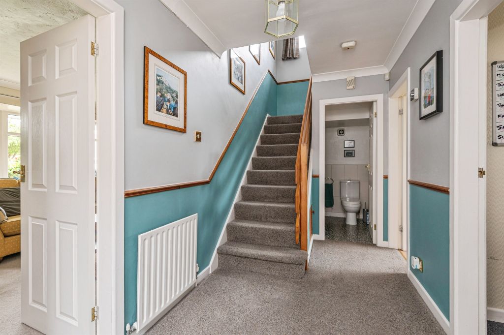 Property photo 2 of 17