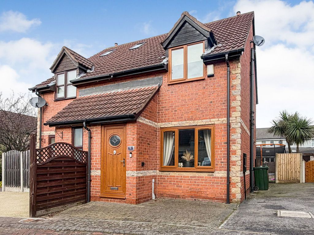 Property photo 1 of 15