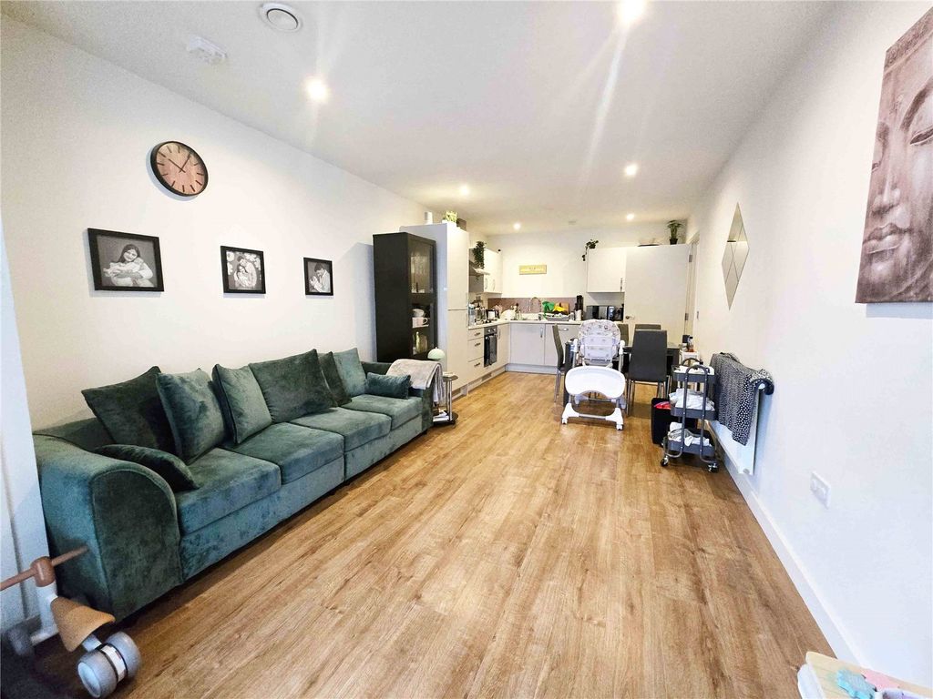 Property photo 2 of 12 Picture No. 07