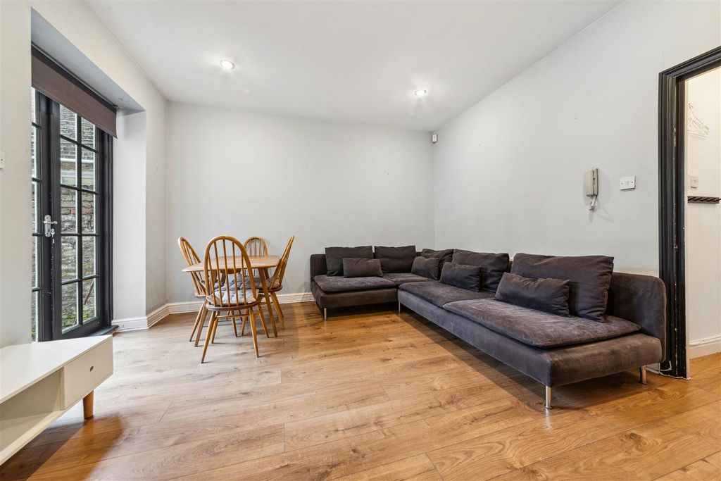 Property photo 1 of 10 4.Jpg