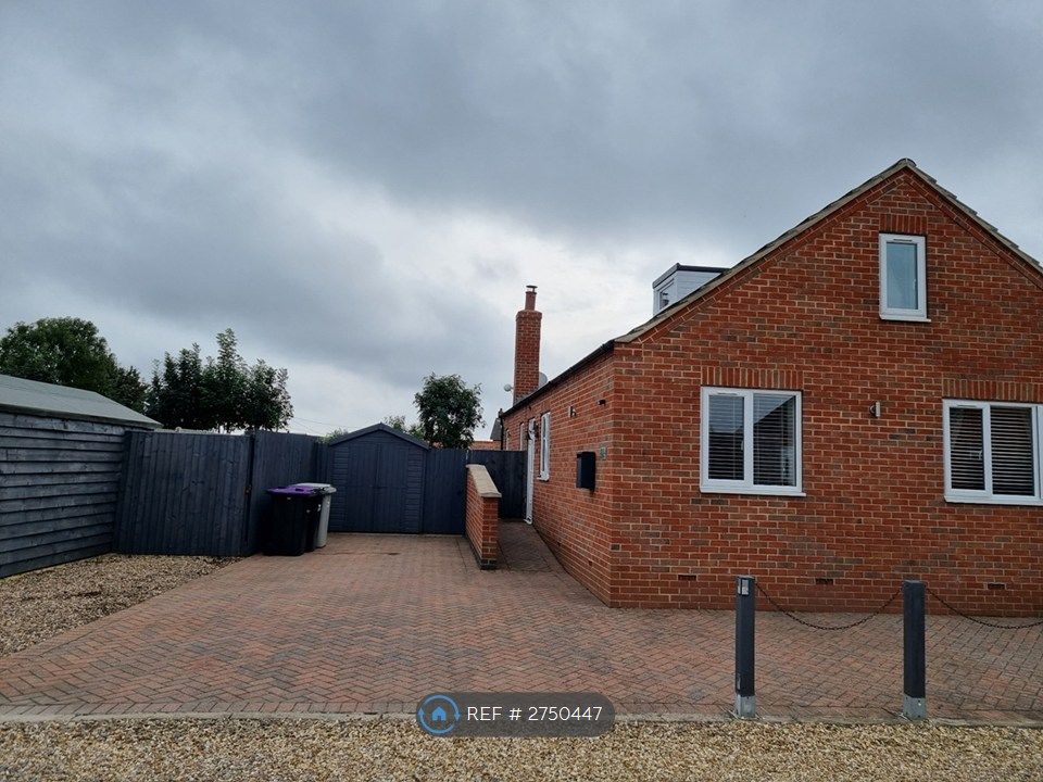 Property photo 1 of 35