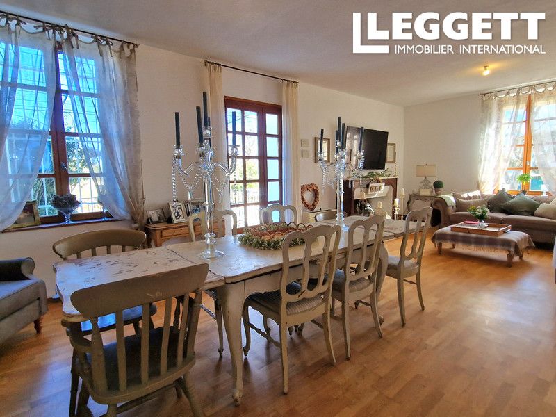 Property photo 3 of 10