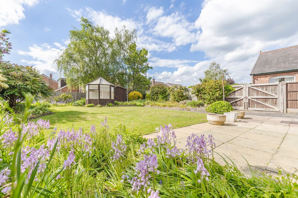 Property photo 3 of 18