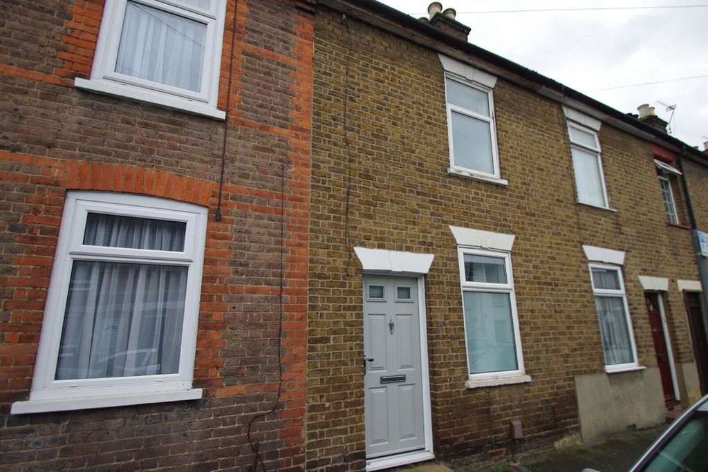 Property photo 3 of 11
