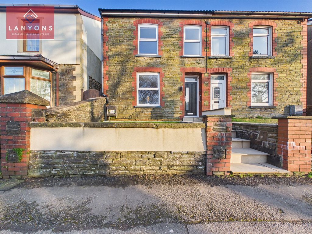 Property photo 1 of 22 Picture No. 02