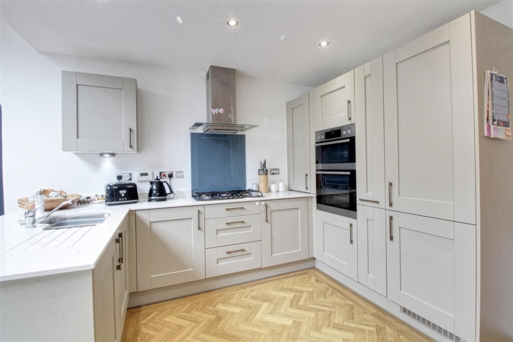 Property photo 2 of 10 Gallery