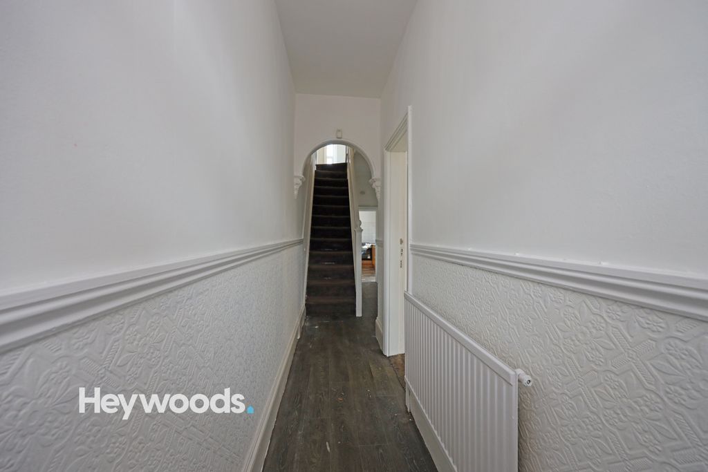 Property photo 2 of 15 0F1A9423
