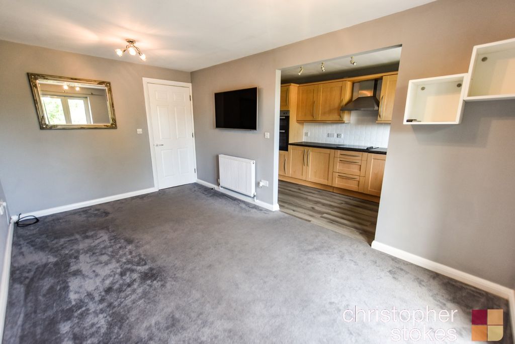Property photo 2 of 13 3388022