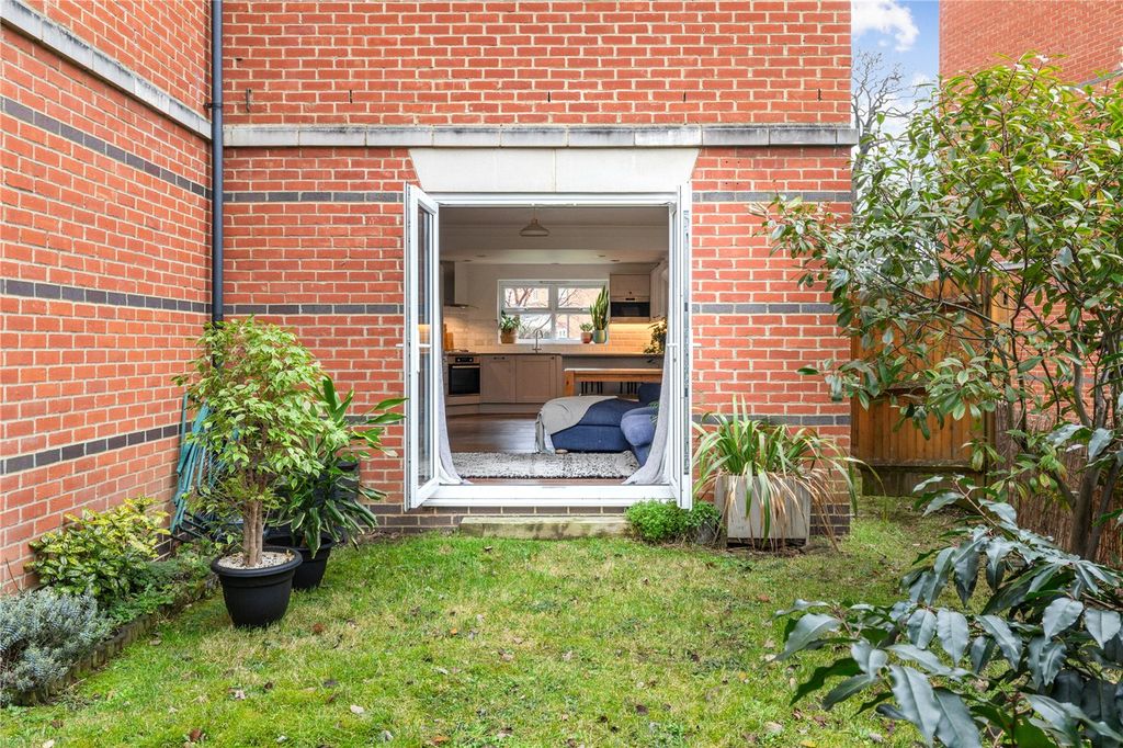 Property photo 3 of 12 Picture No. 13