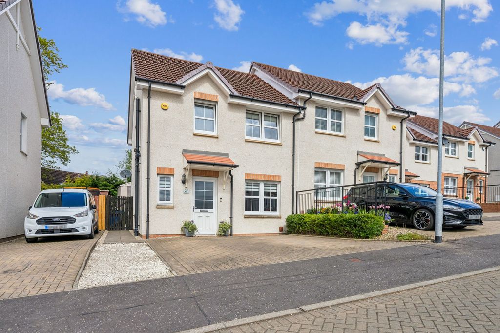 Property photo 1 of 31