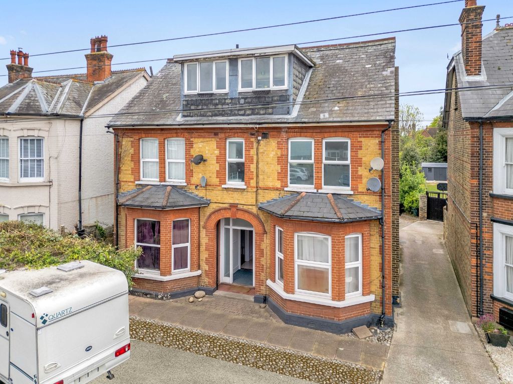 Property photo 1 of 8 5109052