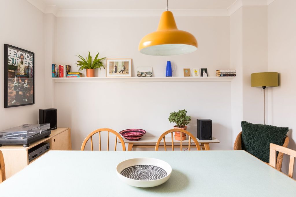 Property photo 2 of 28