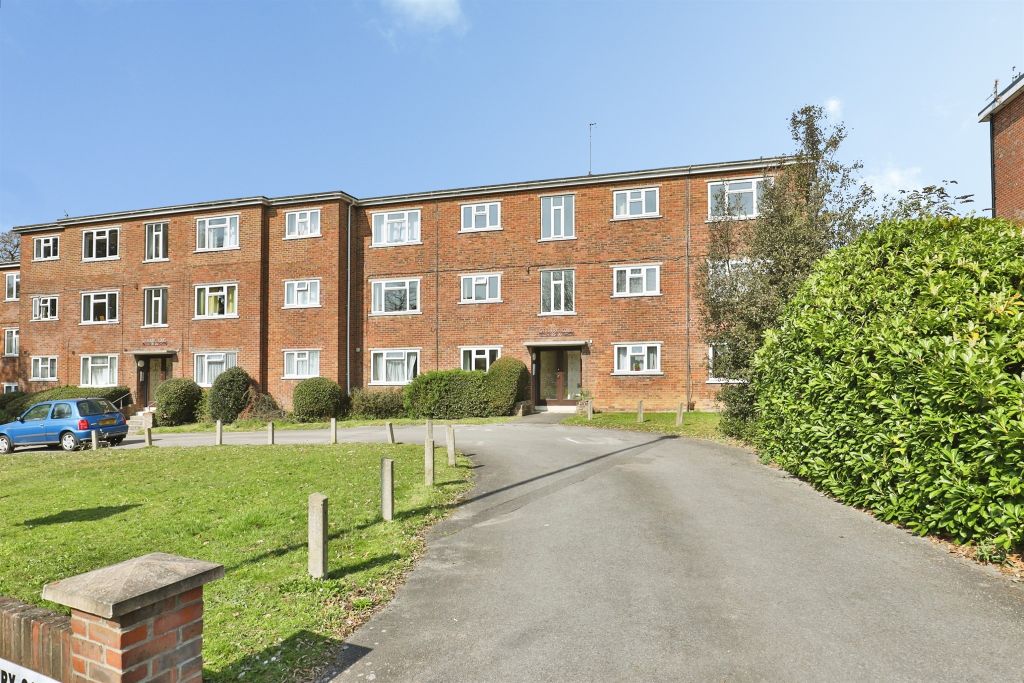 Property photo 1 of 12