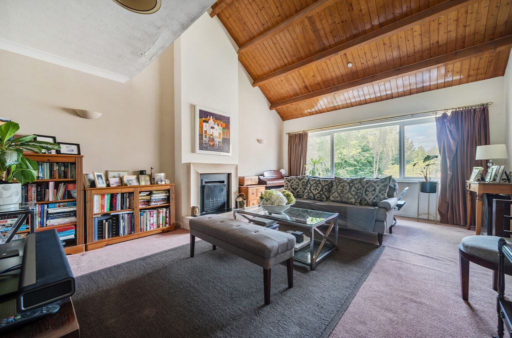 Property photo 3 of 25 1327888-25-68920c...