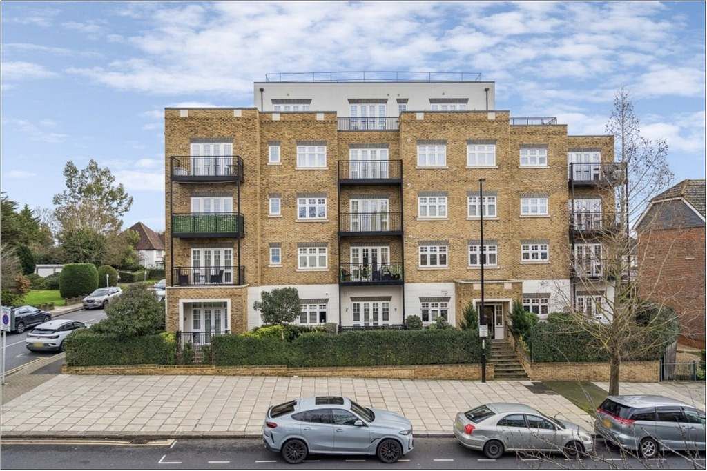 Property photo 1 of 12