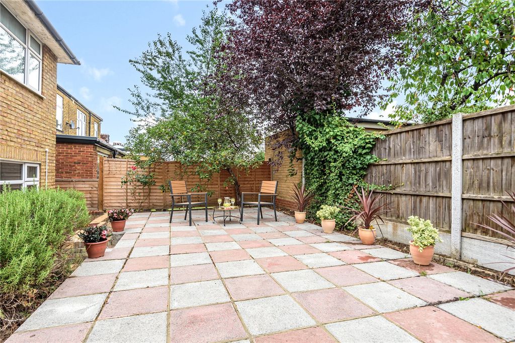 Property photo 3 of 19 Picture No. 20